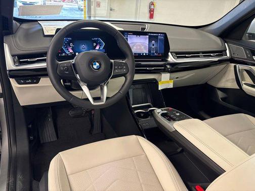 Space Silver Metallic 2026 BMW X1 xDrive28i