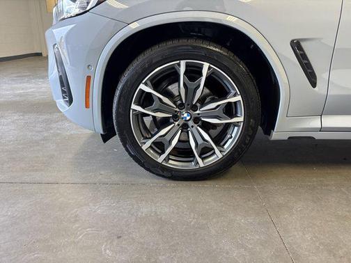 2022 BMW X4 xDrive30i