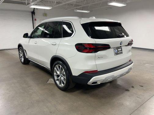 2026 BMW X5 sDrive40i