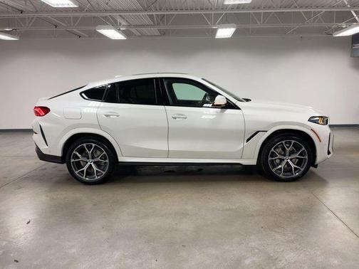 2026 BMW X6 xDrive40i