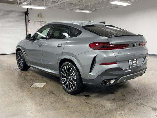 2026 BMW X6 xDrive40i