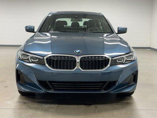 2025 BMW 330 330i