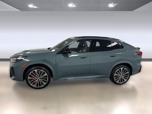 Cape York Green Metallic 2026 BMW X2 xDrive28i