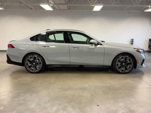 2026 BMW i5 xDrive40