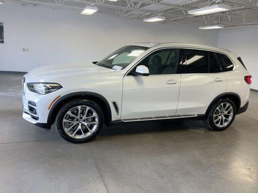 2023 BMW X5 sDrive40i