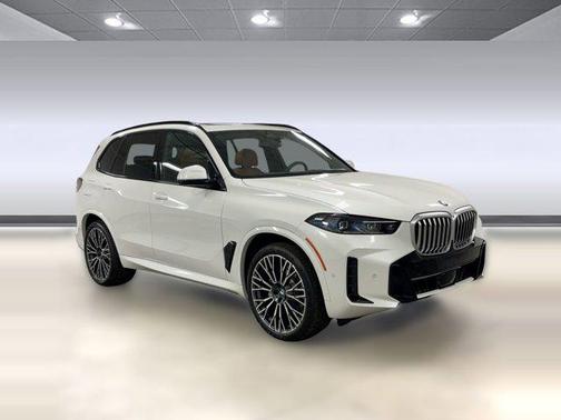 Mineral White Metallic 2026 BMW X5 sDrive40i