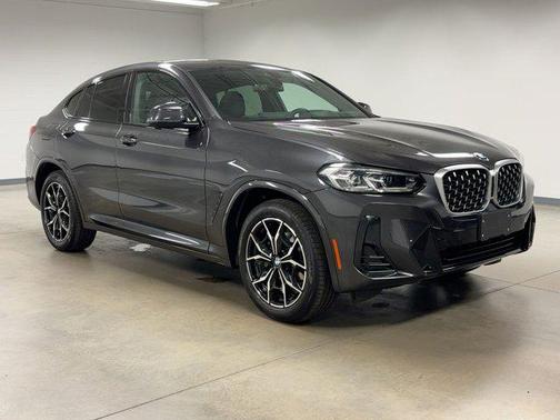 2025 BMW X4 xDrive30i