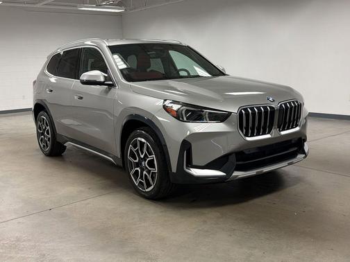 Space Silver Metallic 2023 BMW X1 xDrive28i