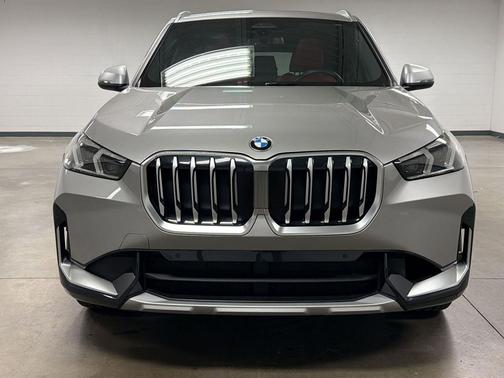 Space Silver Metallic 2023 BMW X1 xDrive28i