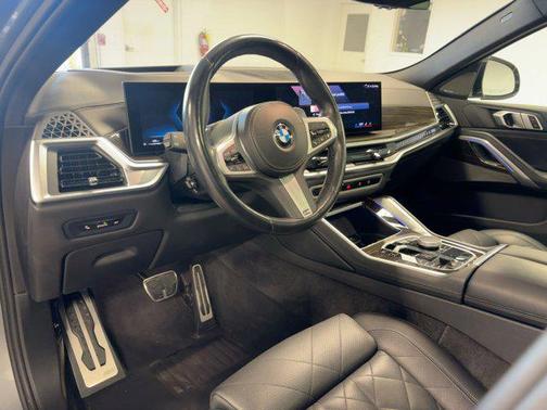 2024 BMW X6 xDrive40i