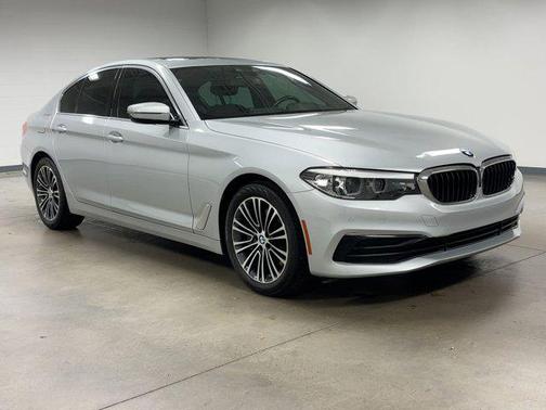 2019 BMW 530 530i