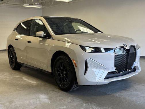 2026 BMW iX xDrive60