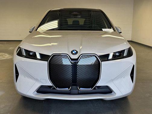 2026 BMW iX xDrive60