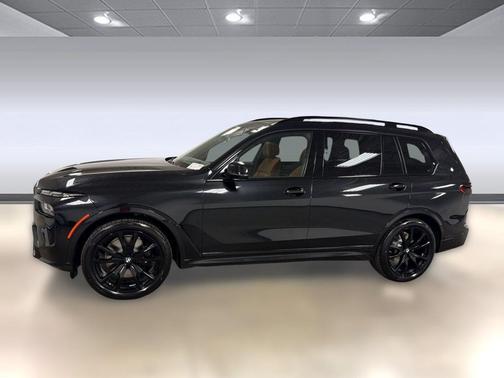 Black Sapphire Metallic 2027 BMW X7 xDrive40i