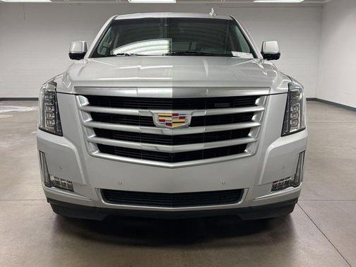 2020 Cadillac Escalade ESV Luxury