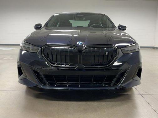 2025 BMW i5 xDrive40