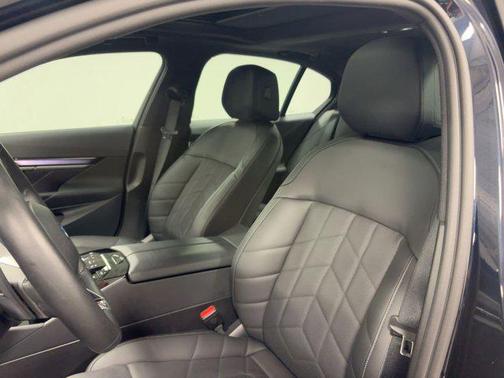 2025 BMW i5 xDrive40