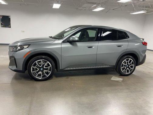 2025 BMW X2 xDrive28i