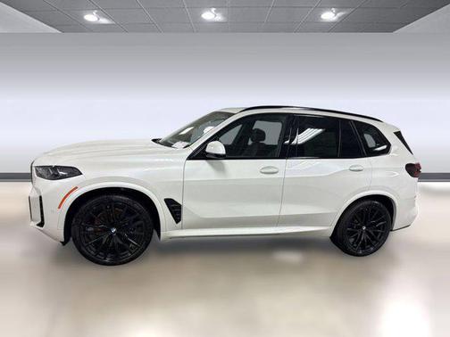 Mineral White Metallic 2026 BMW X5 xDrive40i
