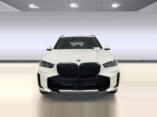 Mineral White Metallic 2026 BMW X5 xDrive40i