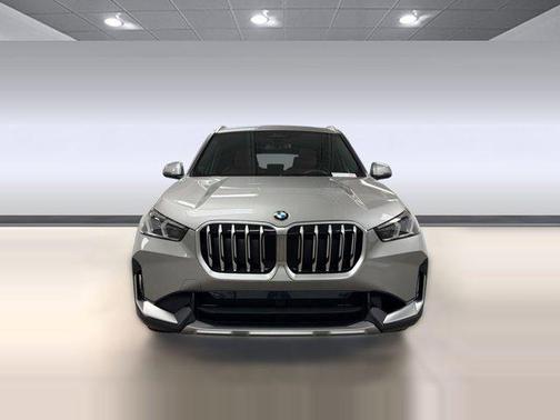 Space Silver Metallic 2026 BMW X1 xDrive28i