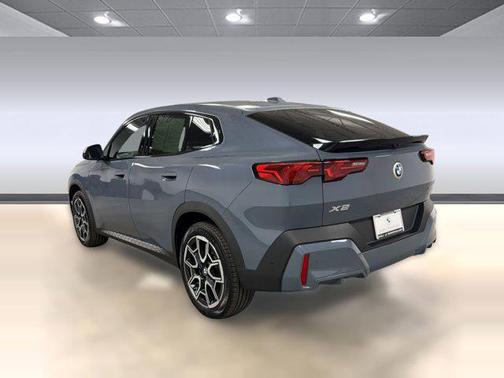 Gray 2025 BMW X2 xDrive28i
