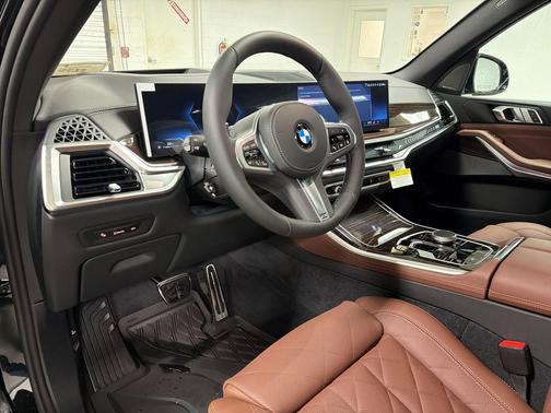 Black Sapphire Metallic 2026 BMW X5 sDrive40i