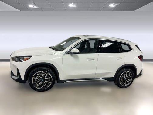 Alpine White 2026 BMW X1 xDrive28i