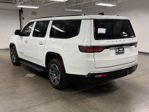 2024 Jeep Wagoneer L Series II 4x2