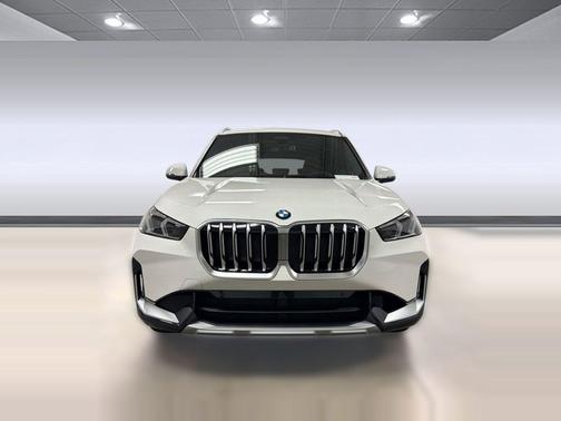 Alpine White 2026 BMW X1 xDrive28i
