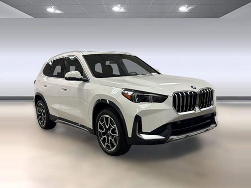 Alpine White 2026 BMW X1 xDrive28i