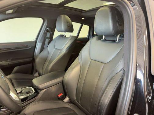 2023 BMW X4 xDrive30i