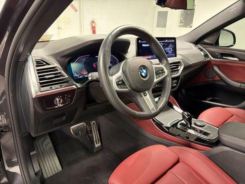 2024 BMW X4 xDrive30i