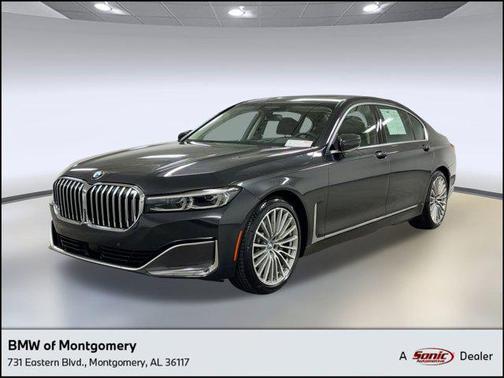 2022 BMW 740 i
