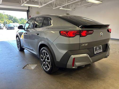 2025 BMW X2 xDrive28i