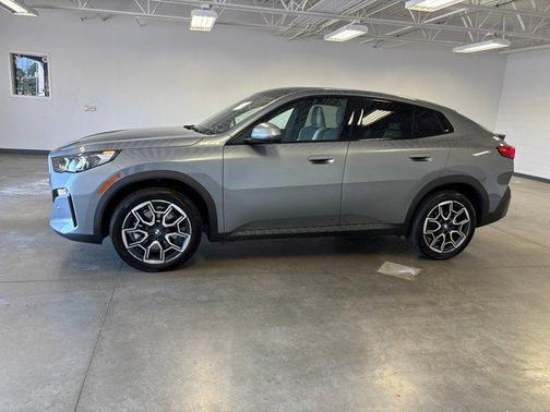 2025 BMW X2 xDrive28i