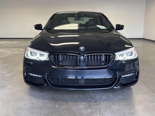 2018 BMW 530 530i
