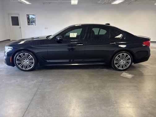 2018 BMW 530 530i