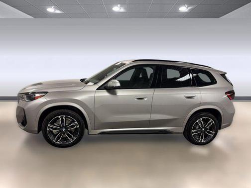 Space Silver Metallic 2026 BMW X1 xDrive28i