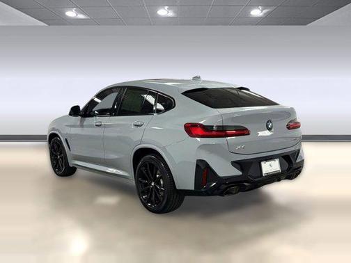 2023 BMW X4 xDrive30i