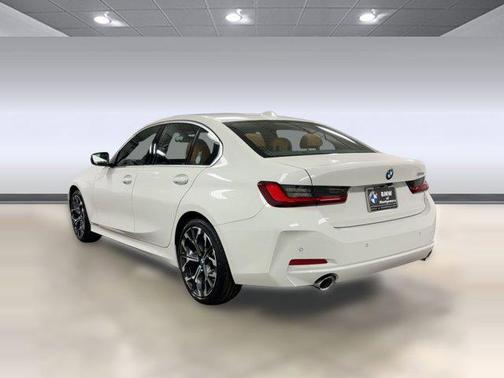 Alpine White 2026 BMW 330 330i