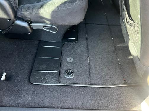 Photo 4 of 8 of 2014 Dodge Grand Caravan American Value Pkg
