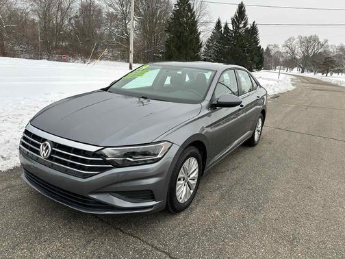 Platinum Gray Metallic 2019 Volkswagen Jetta 1.4T S