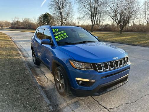 Laser Blue Pearlcoat 2019 Jeep Compass Latitude