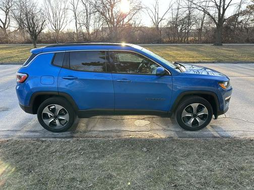 Laser Blue Pearlcoat 2019 Jeep Compass Latitude