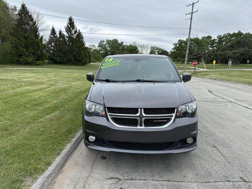 Granite Pearlcoat 2018 Dodge Grand Caravan SE