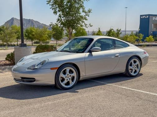 2000 Porsche 911 Carrera