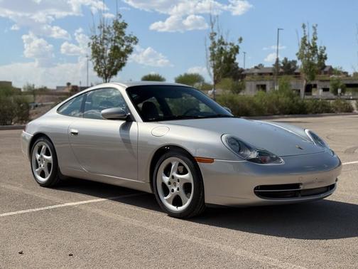 2000 Porsche 911 Carrera