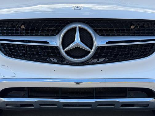 2017 Mercedes-Benz GLC 300 4MATIC Coupe