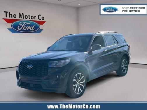 Agate Black 2025 Ford Explorer ST-Line